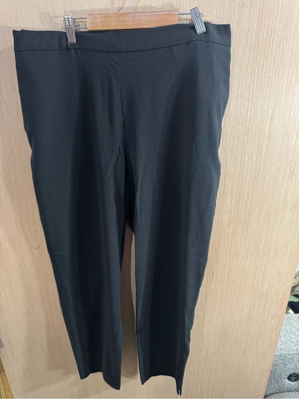Women’s Banana Republic Rayon Blend Black Ankle Straight Leg Pants Size 14